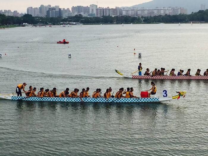 大型龍舟競賽-海院隊為3號船圖片